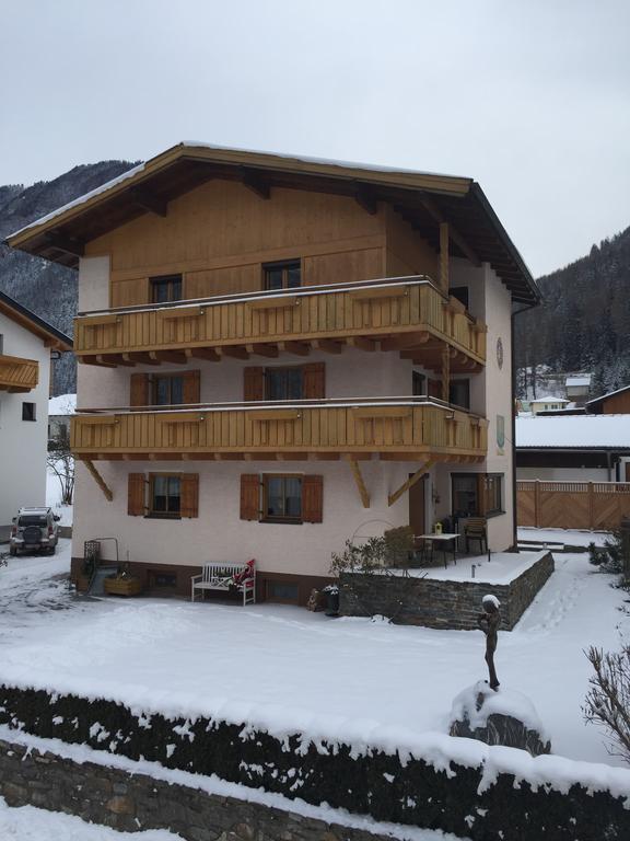 Haus-Nummer 355 Bei Renate & Roland Pfunds Luaran gambar